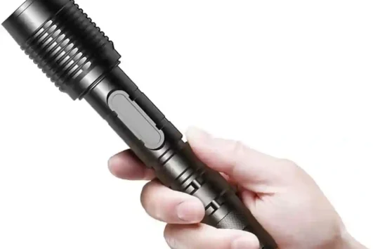 CREE L2 Zoom Flashlight